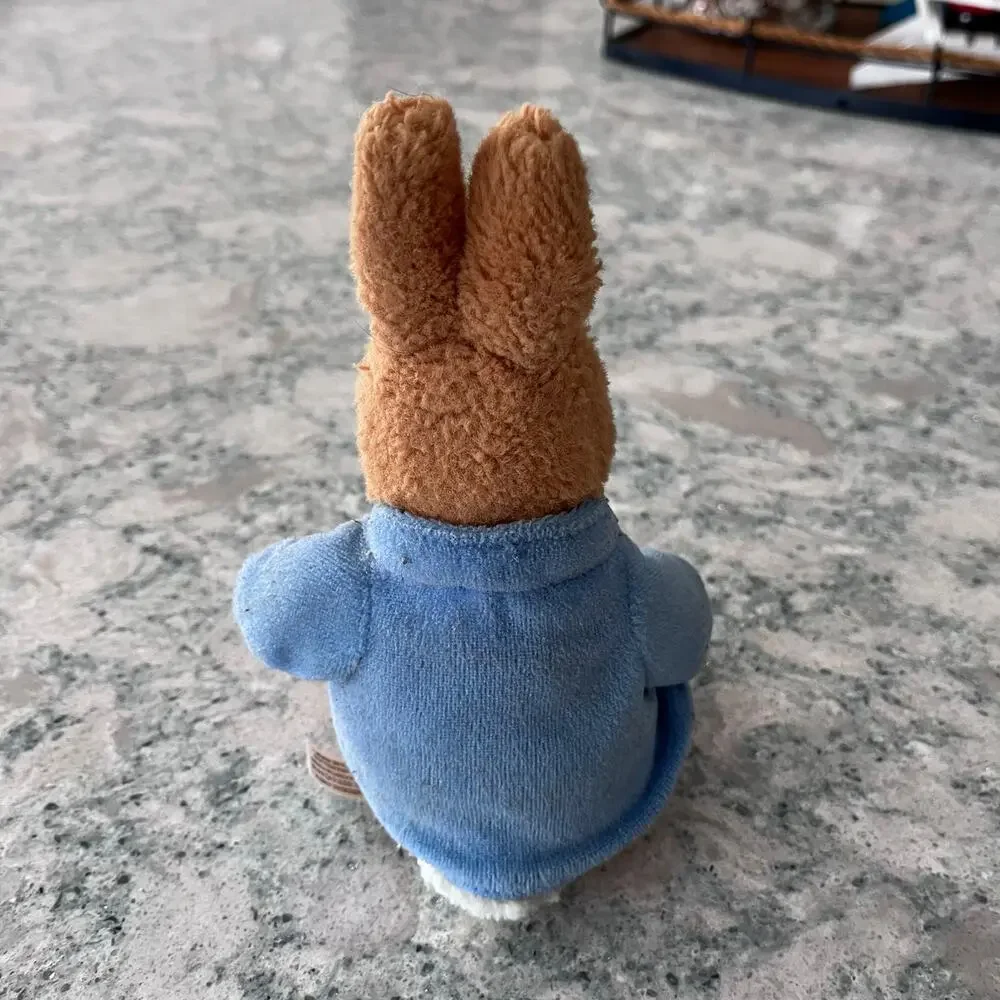 Peter Rabbit 2008 Beatrix Potter 9